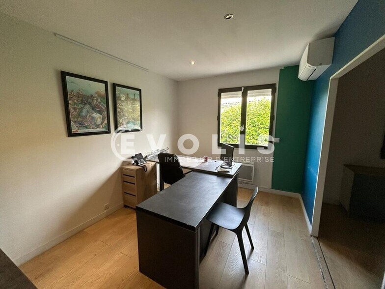 Office in Merignac for sale - Interior Photo - Image 2 of 9