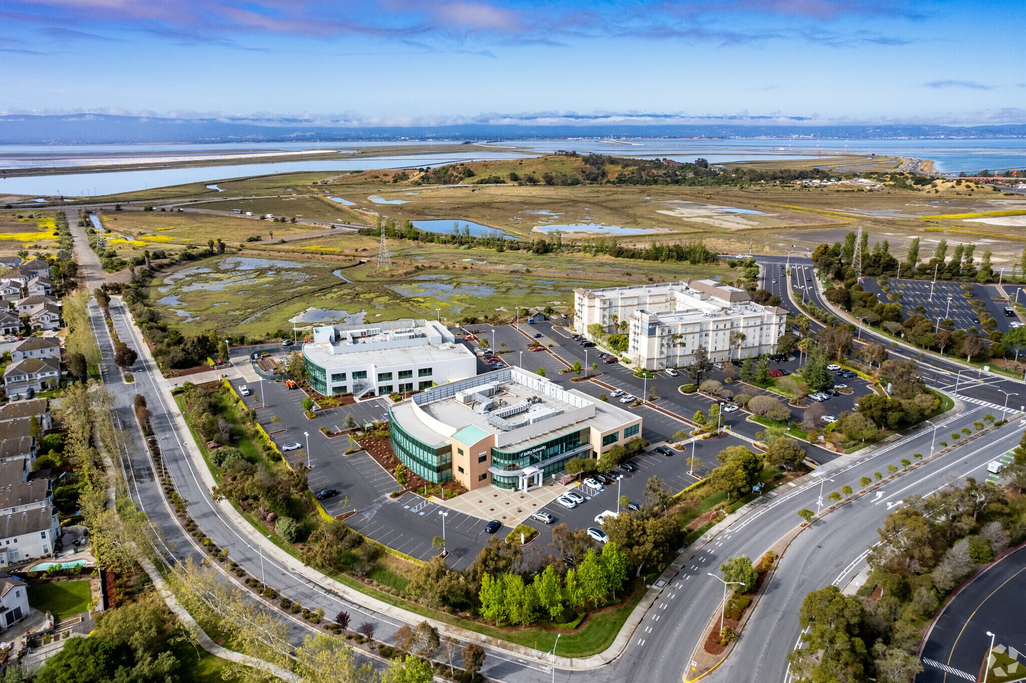 8000 Jarvis Ave, Newark, CA à louer Photo principale- Image 1 de 5