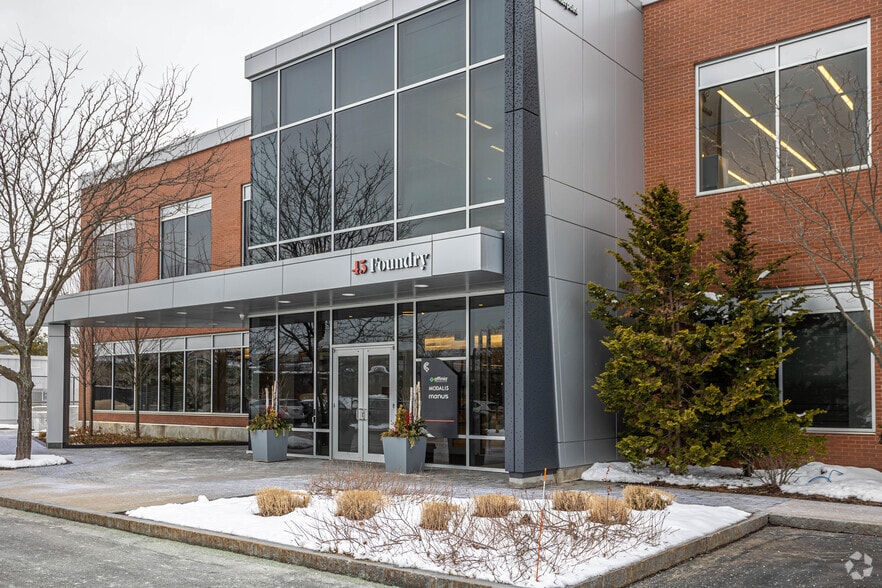 43 Foundry Ave, Waltham, MA for lease - Building Photo - Image 2 of 5