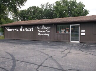 More details for 1832 Minerva St, Oshkosh, WI - Retail for Sale