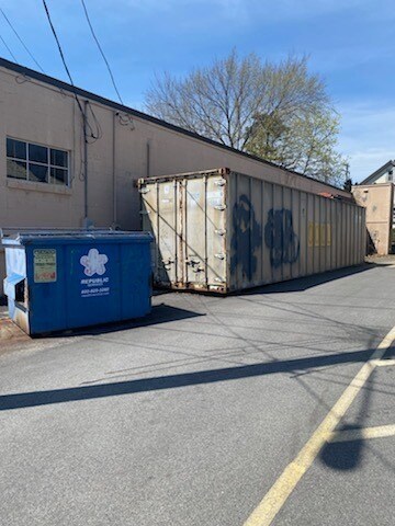 421 Station St, Cranston, RI à vendre - Photo intérieure - Image 3 de 8