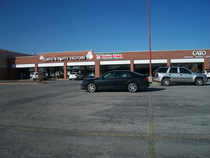 2708 Southwest Pky, Wichita Falls, TX for lease - Building Photo - Image 3 of 4