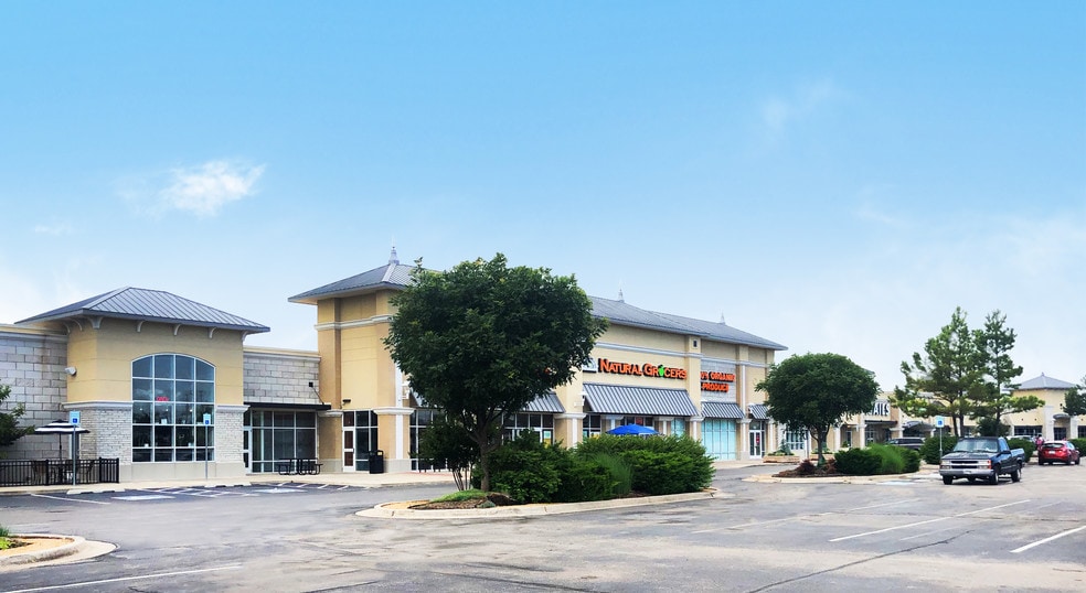 3303 S Boulevard St, Edmond, OK for lease - Building Photo - Image 1 of 2