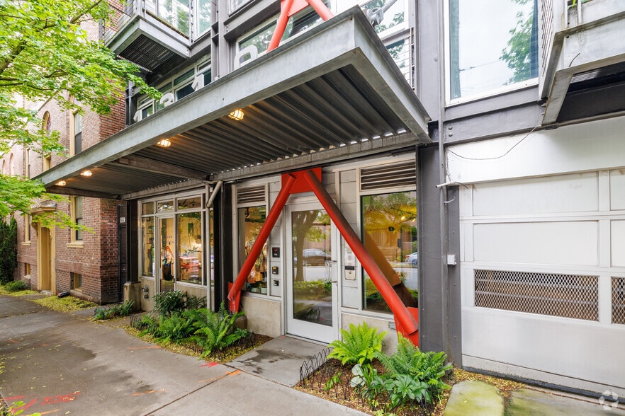 1310 E Union St, Seattle, WA for lease - Building Photo - Image 3 of 5