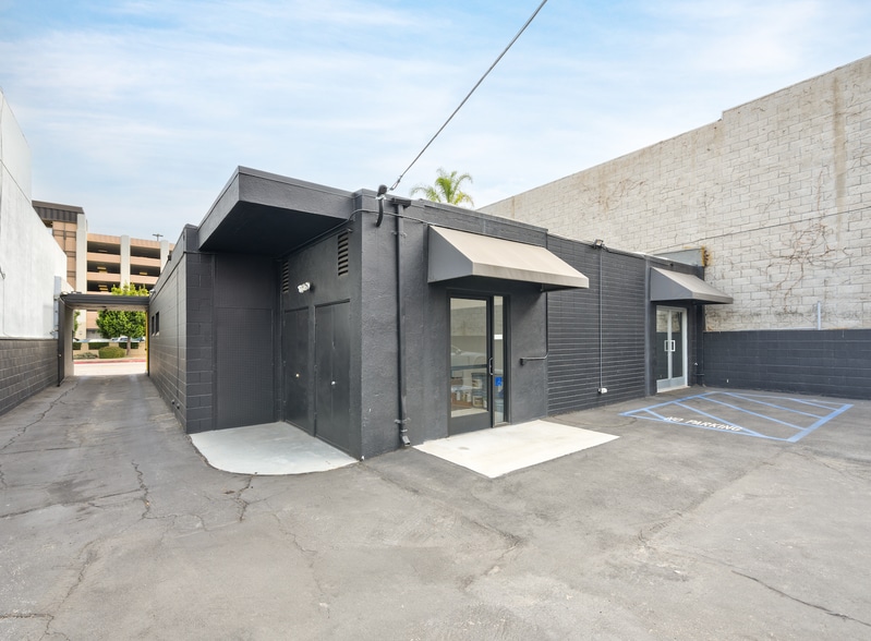 953 N Cole Ave, Los Angeles, CA for sale - Building Photo - Image 3 of 9