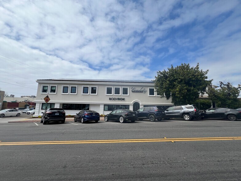 1150 Silverado St, La Jolla, CA for lease - Building Photo - Image 1 of 15