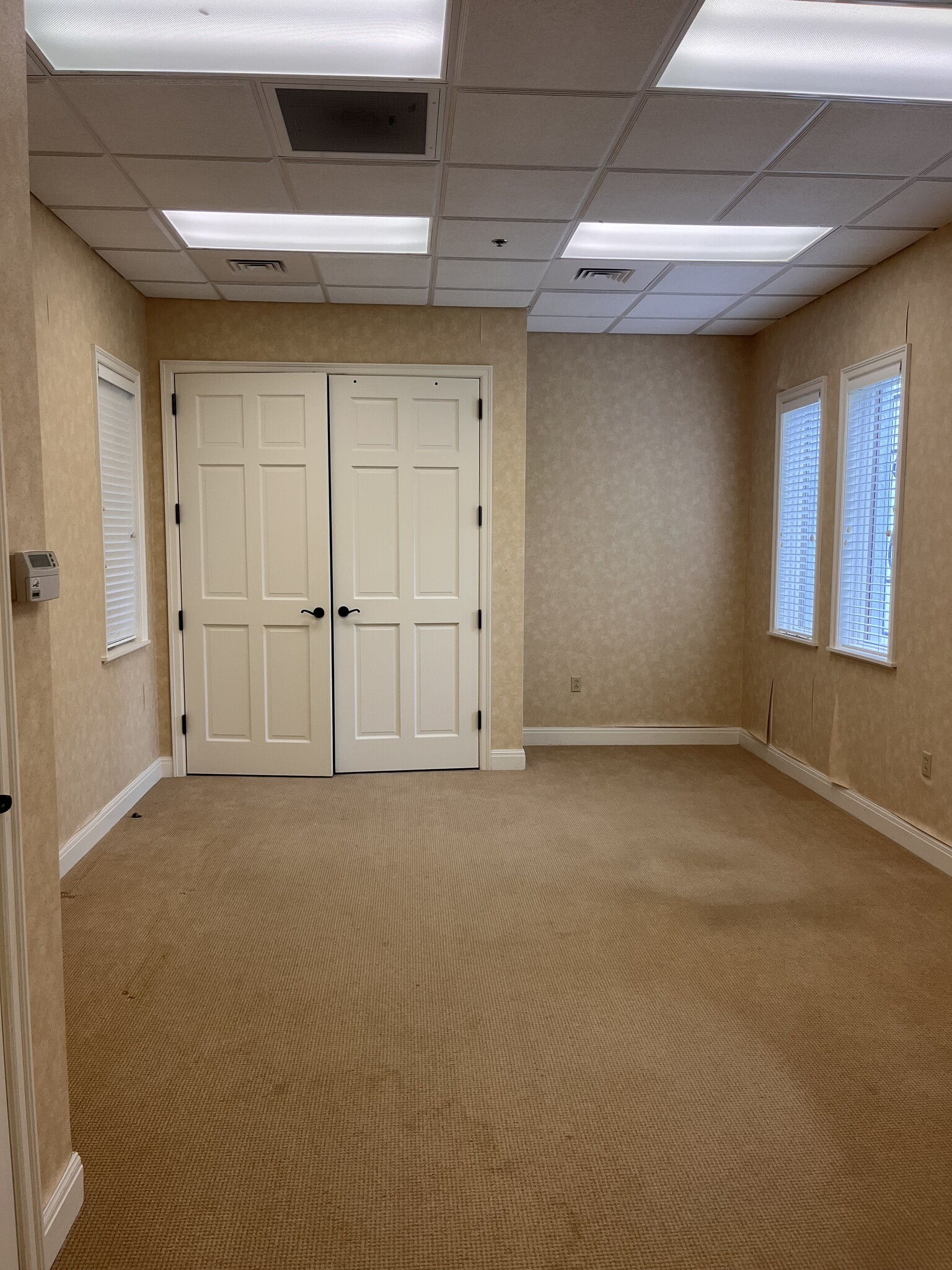 11450 SE Dixie Hwy, Hobe Sound, FL for lease Interior Photo- Image 1 of 5