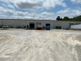 9320 Madison Blvd 30,000 SF Warehouse - Entrepôt