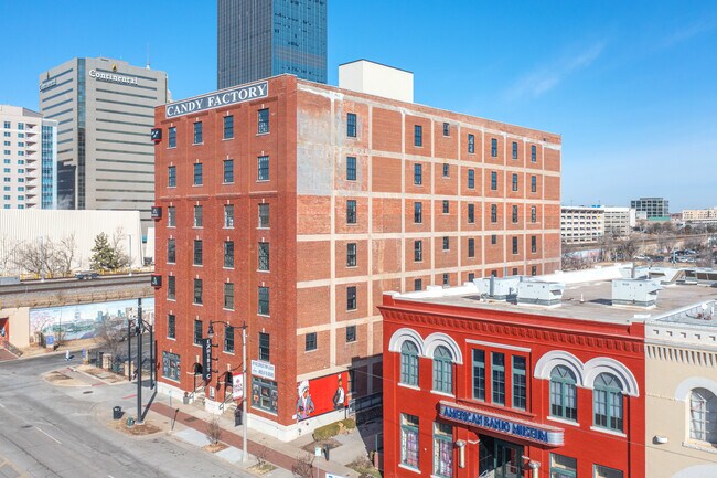 Plus de détails pour 1 E Sheridan, Oklahoma City, OK - Bureau, Bureau/Commerce de détail à louer
