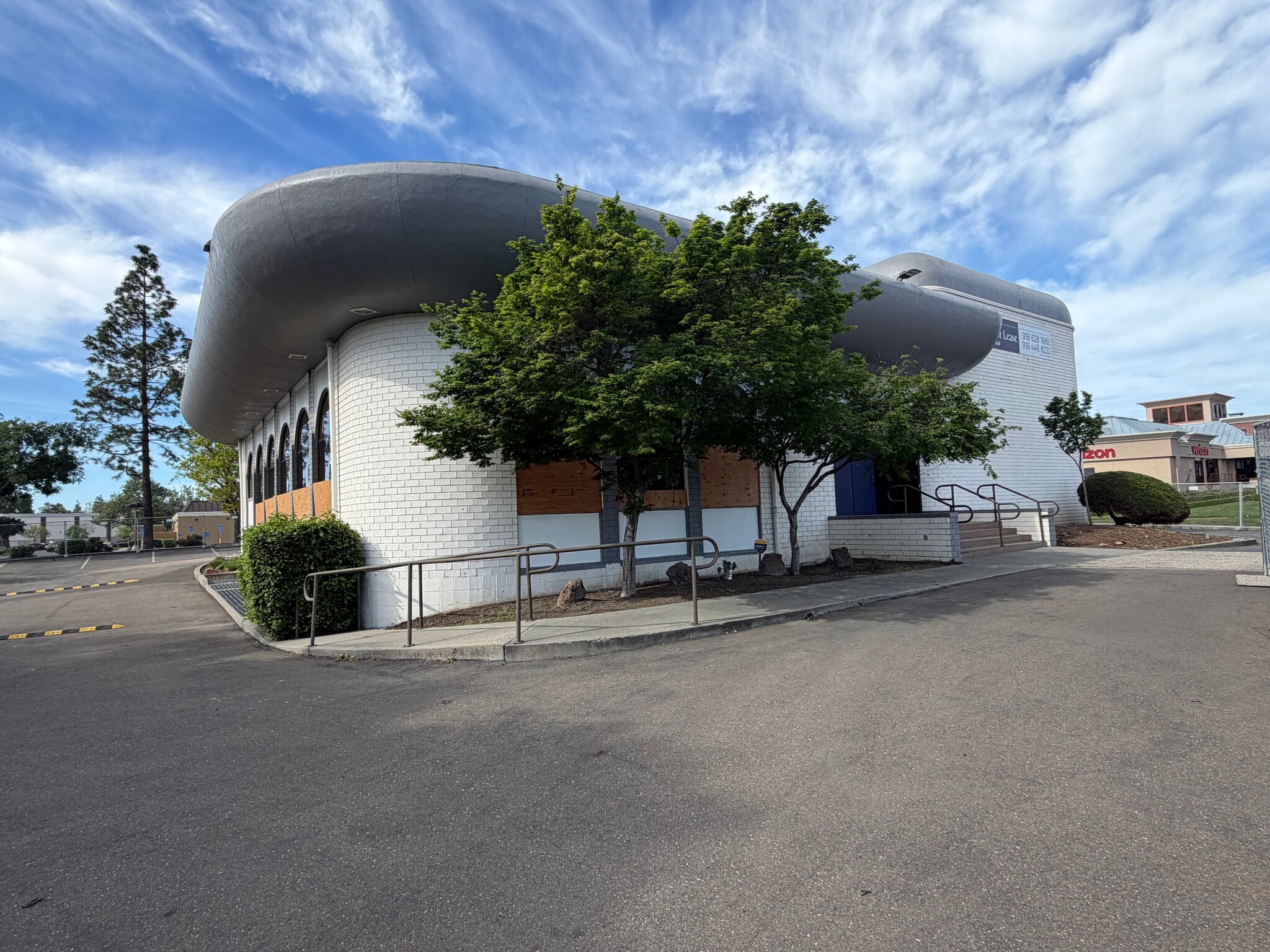 1800 Arden Way, Sacramento, CA for lease Primary Photo- Image 1 of 8