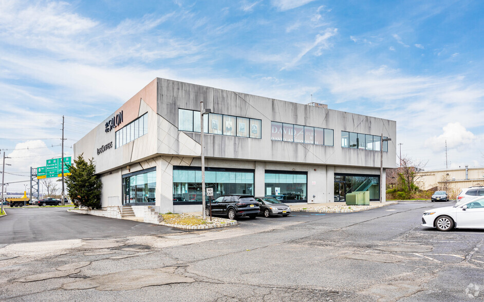 1 Us Highway 46, Totowa, NJ for lease - Building Photo - Image 1 of 3