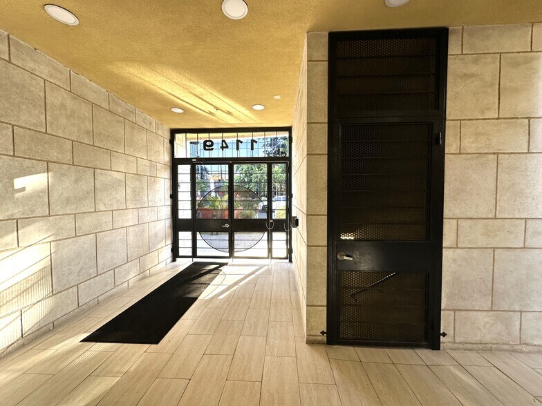 1149 3rd St, Santa Monica, CA à louer - Photo intérieure - Image 3 de 25