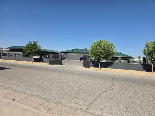 More details for 1805 Futurity Dr, Sunland Park, NM - Retail for Lease