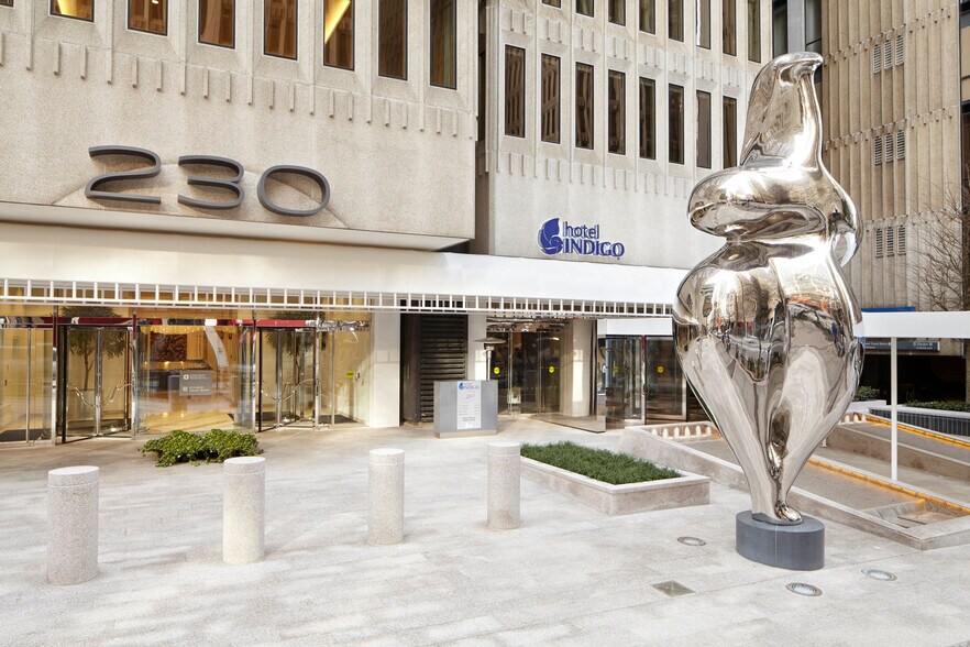 230 Peachtree St NW, Atlanta, GA à louer - Photo du bâtiment - Image 2 de 9