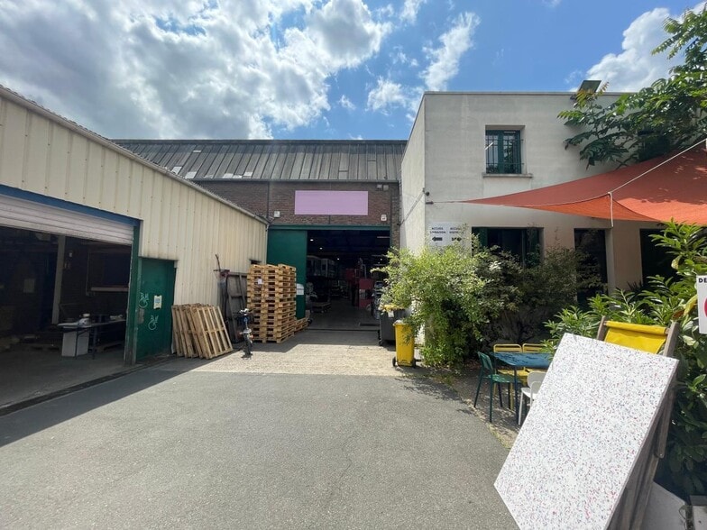 Flex dans Aubervilliers à louer - Photo du bâtiment - Image 1 de 8