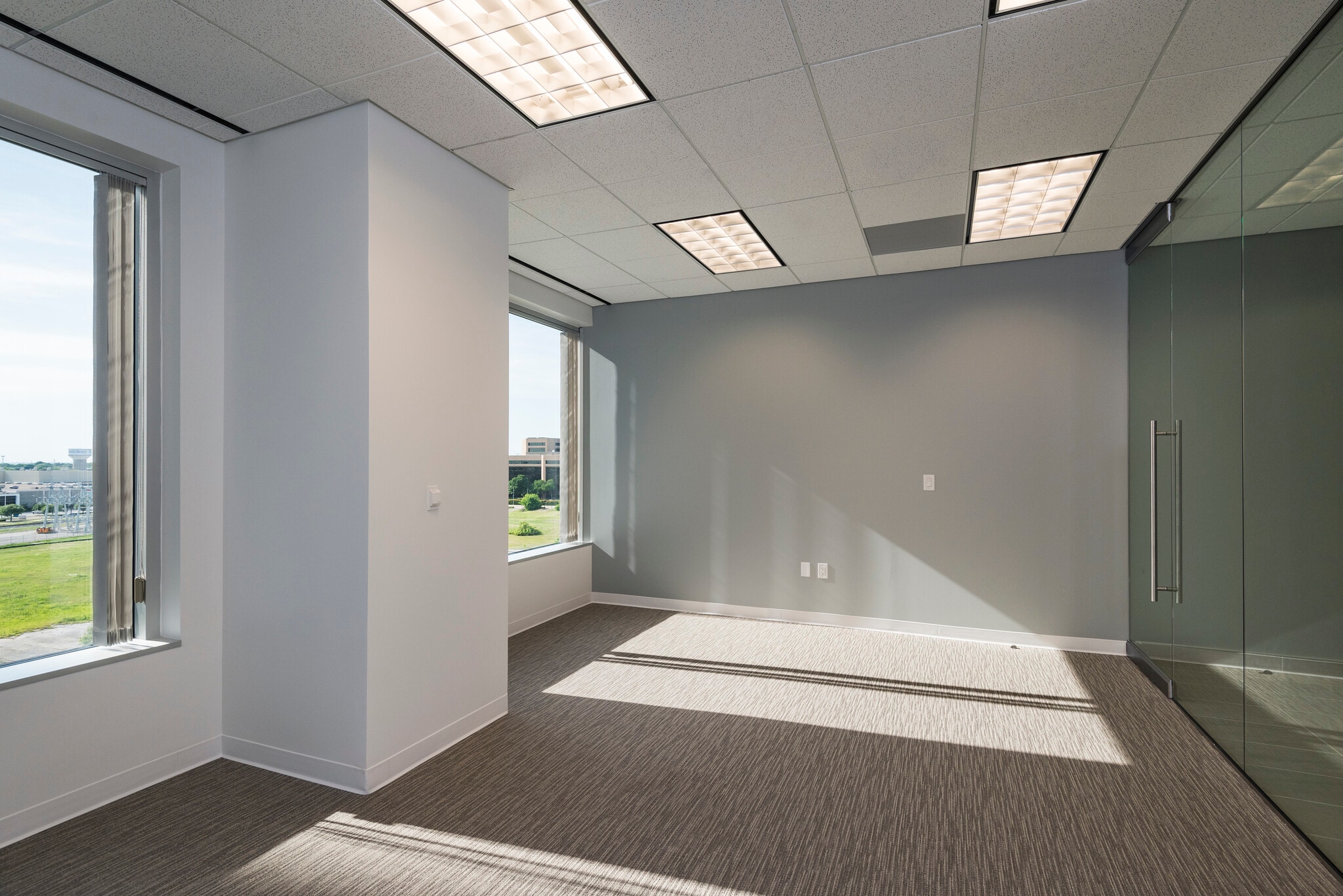 14241 Dallas Pky, Dallas, TX à louer Photo intérieure- Image 1 de 2