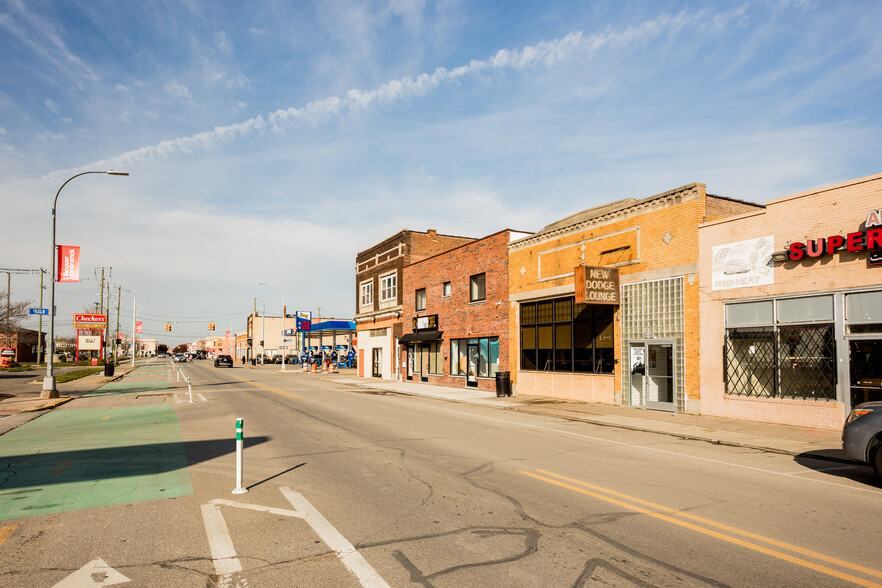 8848 Joseph Campau St, Hamtramck, MI for sale - Building Photo - Image 3 of 16