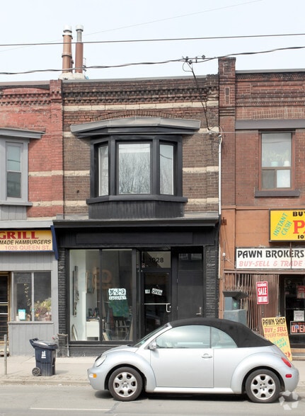 1028 Queen St E, Toronto, ON à vendre - Photo du bâtiment - Image 2 de 2
