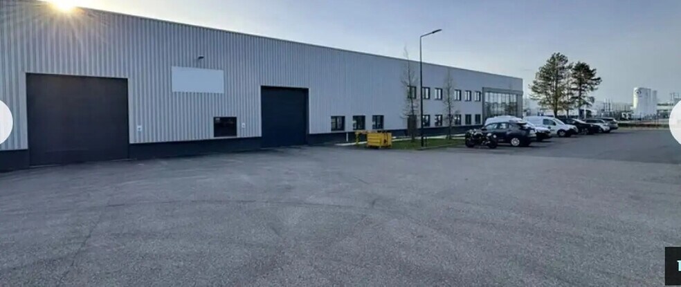 18 Rue De L'Equerre, SAINT-OUEN-L'AUMONE à louer - Photo du bâtiment - Image 2 de 8