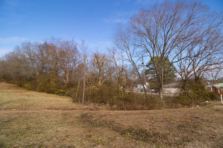 00 Newsome, Henderson, TN for sale - Building Photo - Image 3 of 34