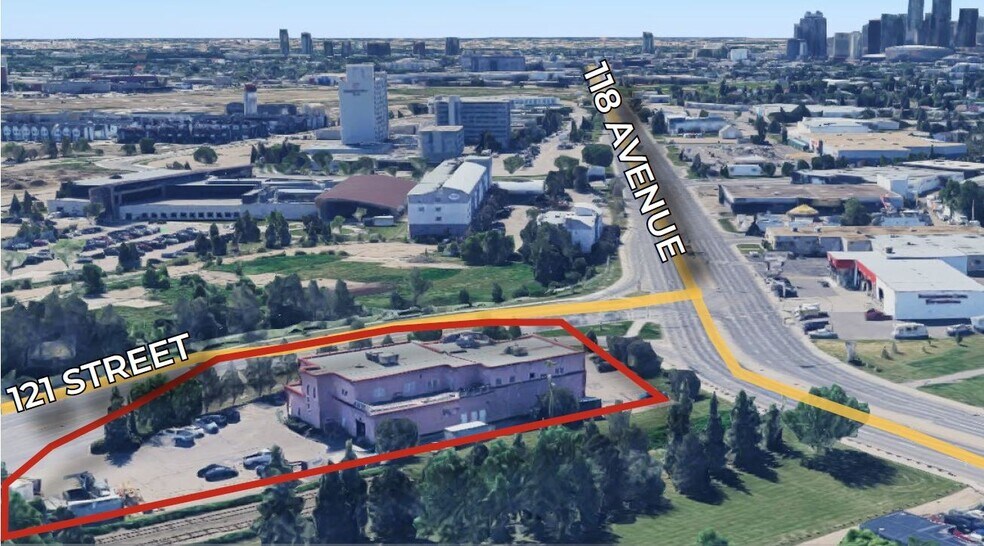 11812 121 St NW, Edmonton, AB à louer - Photo du bâtiment - Image 3 de 12