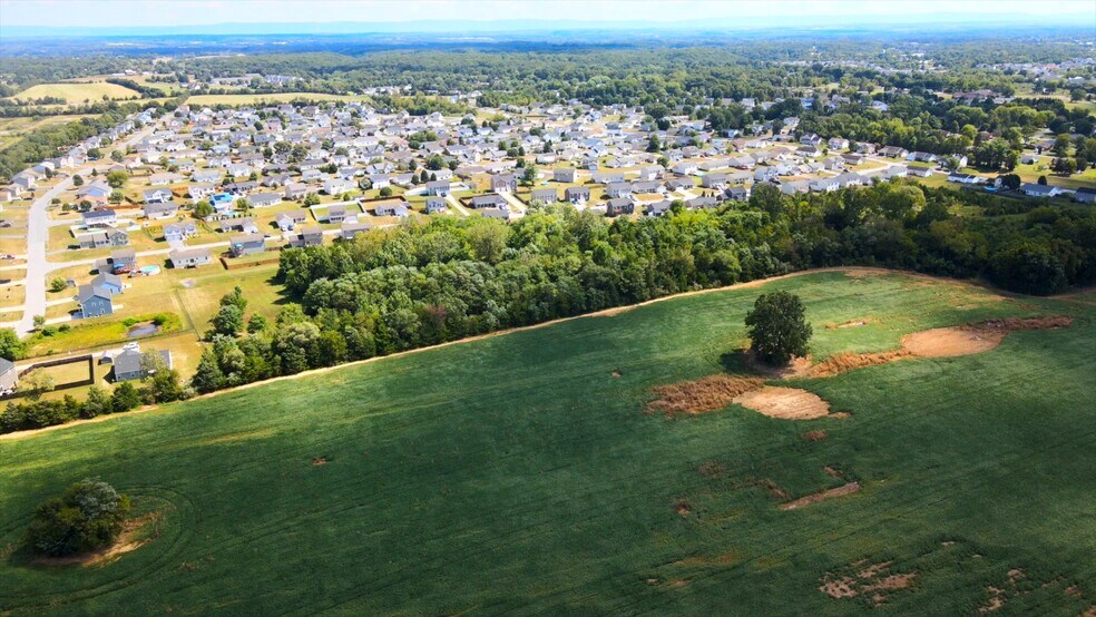 7519 Winchester Ave, Inwood, WV à vendre - Vidéo sur l’inscription commerciale - Image 2 de 18