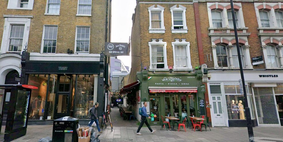 137 Upper St, Londres à louer - Photo du bâtiment - Image 2 de 12