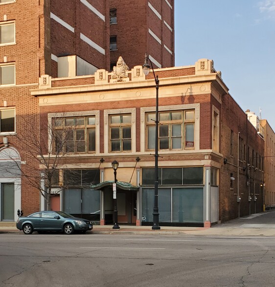 321 1/2 S 6th St, Springfield, IL for lease - Building Photo - Image 1 of 12