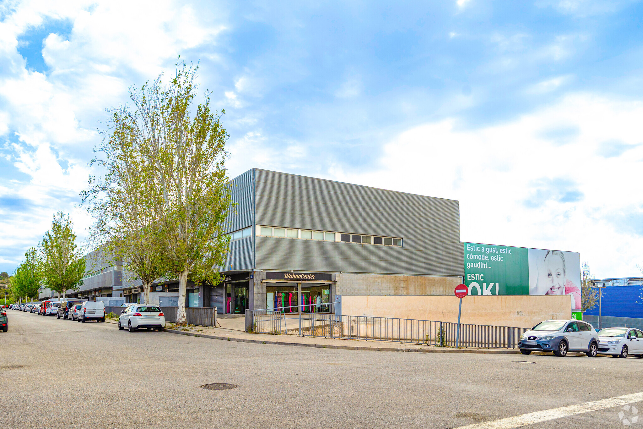 Industrial in Badalona, BAR for lease Primary Photo- Image 1 of 3