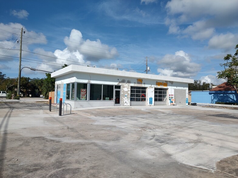 4901 38th Ave N, Saint Petersburg, FL for lease - Building Photo - Image 2 of 16