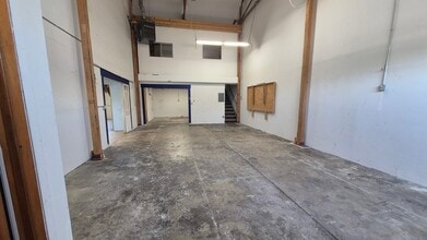 612 Dunlap St, La Conner, WA for lease Interior Photo- Image 2 of 7