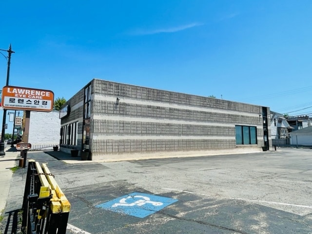 3711 W Lawrence Ave, Chicago, IL for lease - Building Photo - Image 2 of 7