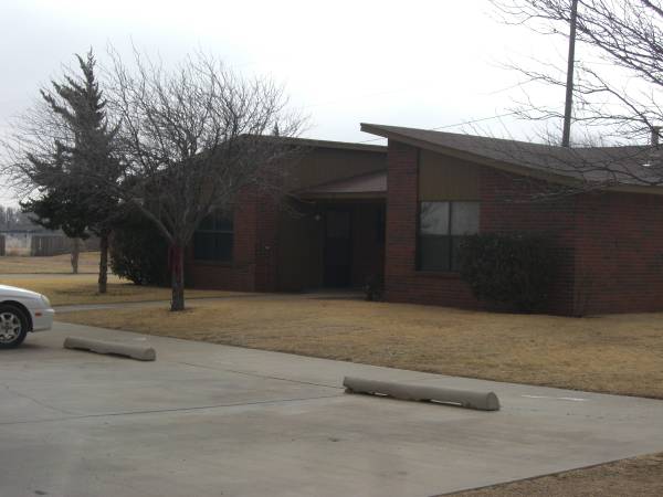 622 NW 5th St, Dimmitt, TX à vendre - Photo du bâtiment - Image 3 de 7