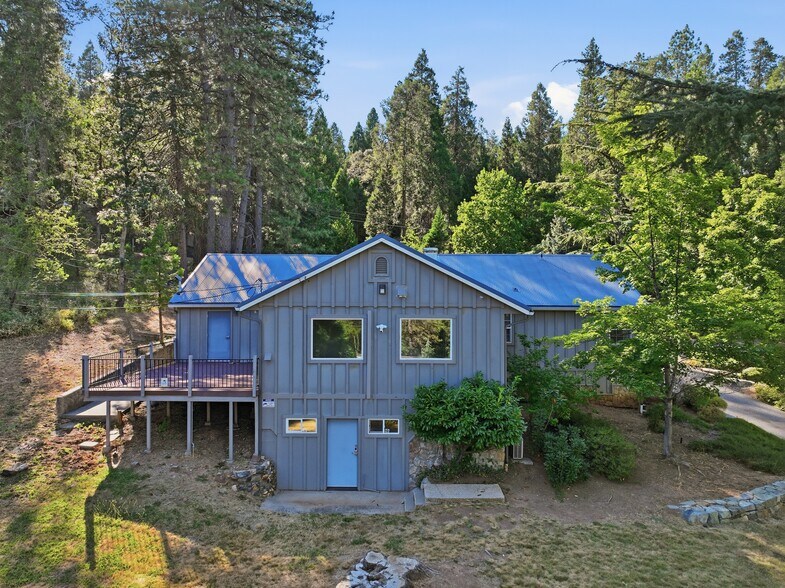 440 Lower Grass Valley Rd, Nevada City, CA à vendre - Photo du bâtiment - Image 2 de 39