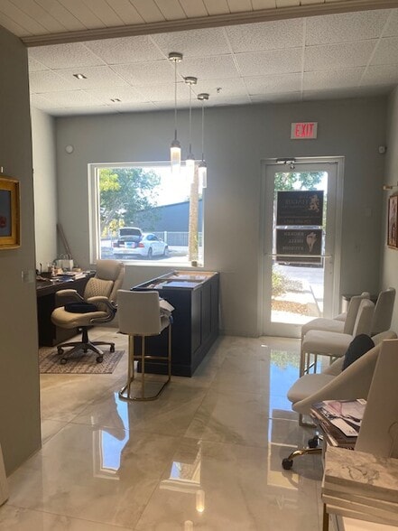 3425 Radio Rd, Naples, FL for lease - Interior Photo - Image 2 of 7