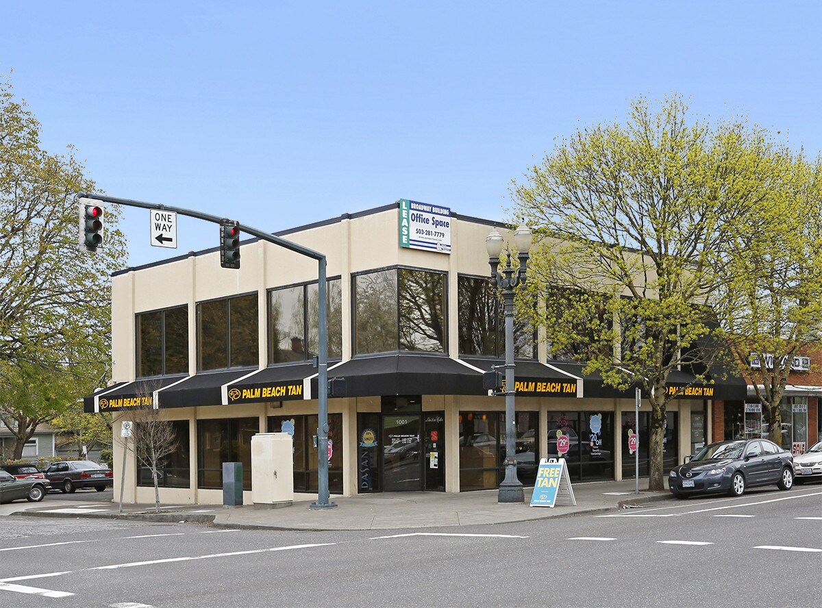1001-1007 NE Broadway St, Portland, OR à louer Photo du bâtiment- Image 1 de 2
