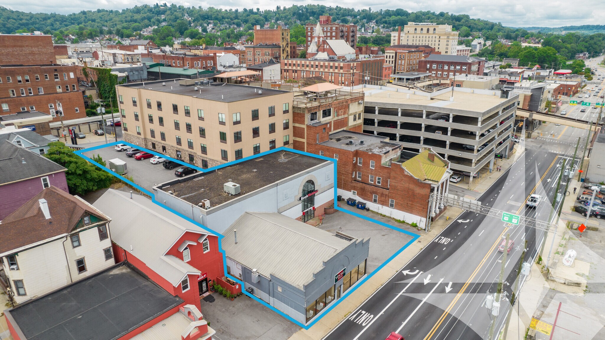 1370 University Ave, Morgantown, WV à vendre Photo principale- Image 1 de 40