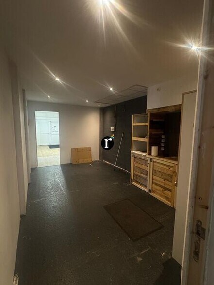 Industrial in Lille for lease - Building Photo - Image 2 of 4