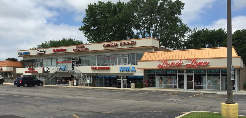 1001-1037 W Ogden Ave, Naperville, IL à louer - Photo du bâtiment - Image 2 de 21