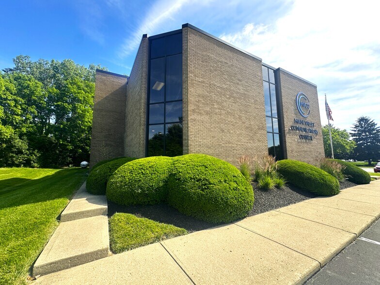 1195 E Alex-Bell Rd, Centerville, OH à vendre - Photo du bâtiment - Image 3 de 20