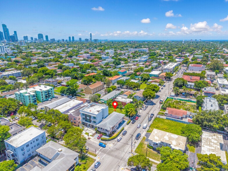 219 16th Ave, Miami, FL for sale - Building Photo - Image 2 of 4