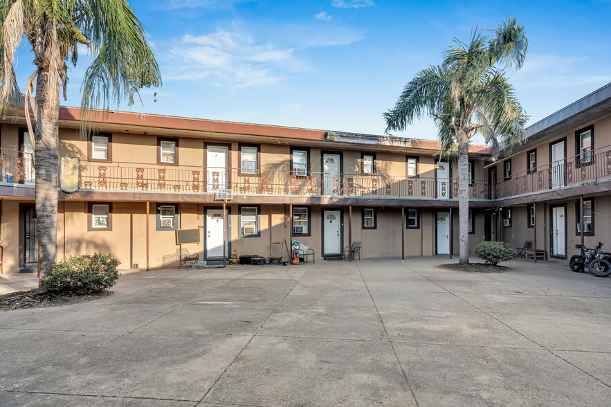 New Orleans Investment Portfolio portfolio of 9 properties for sale on LoopNet.ca - Building Photo - Image 2 of 27