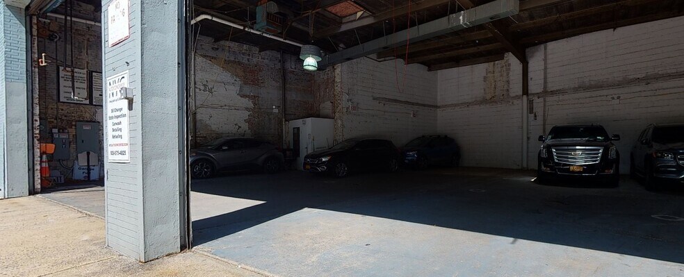 139 Charles St, New York, NY à vendre - Numérisation 3D de Matterport - Image 2 de 12