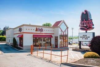 Plus de détails pour 2605 Brodhead Rd, Aliquippa, PA - Commerce de détail à vendre