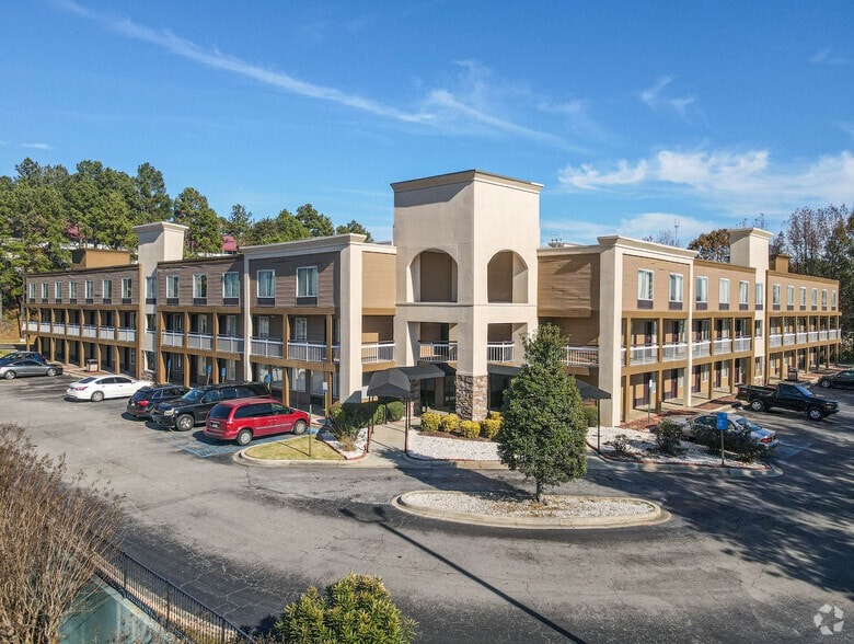 155 Vulcan Rd, Birmingham, AL for sale - Primary Photo - Image 1 of 57