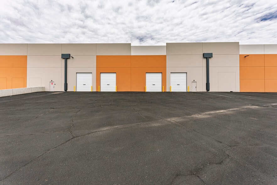 23325 N 23rd Ave, Phoenix, AZ for lease - Building Photo - Image 3 of 12