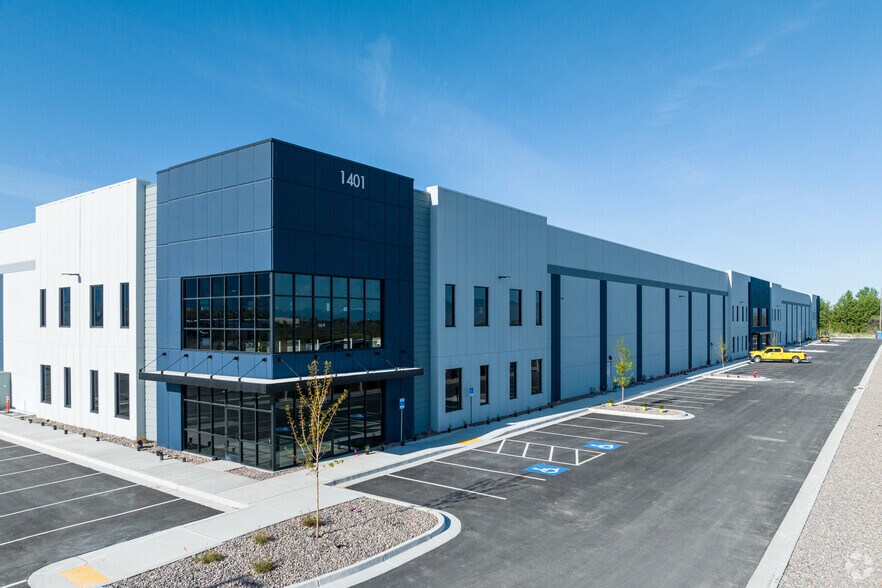 1401 N 300 W, Spanish Fork, UT à louer - Photo du bâtiment - Image 3 de 10