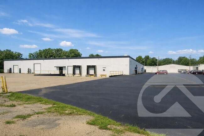 More details for 1895-1901 Stephenson Hwy, Troy, MI - Industrial for Lease