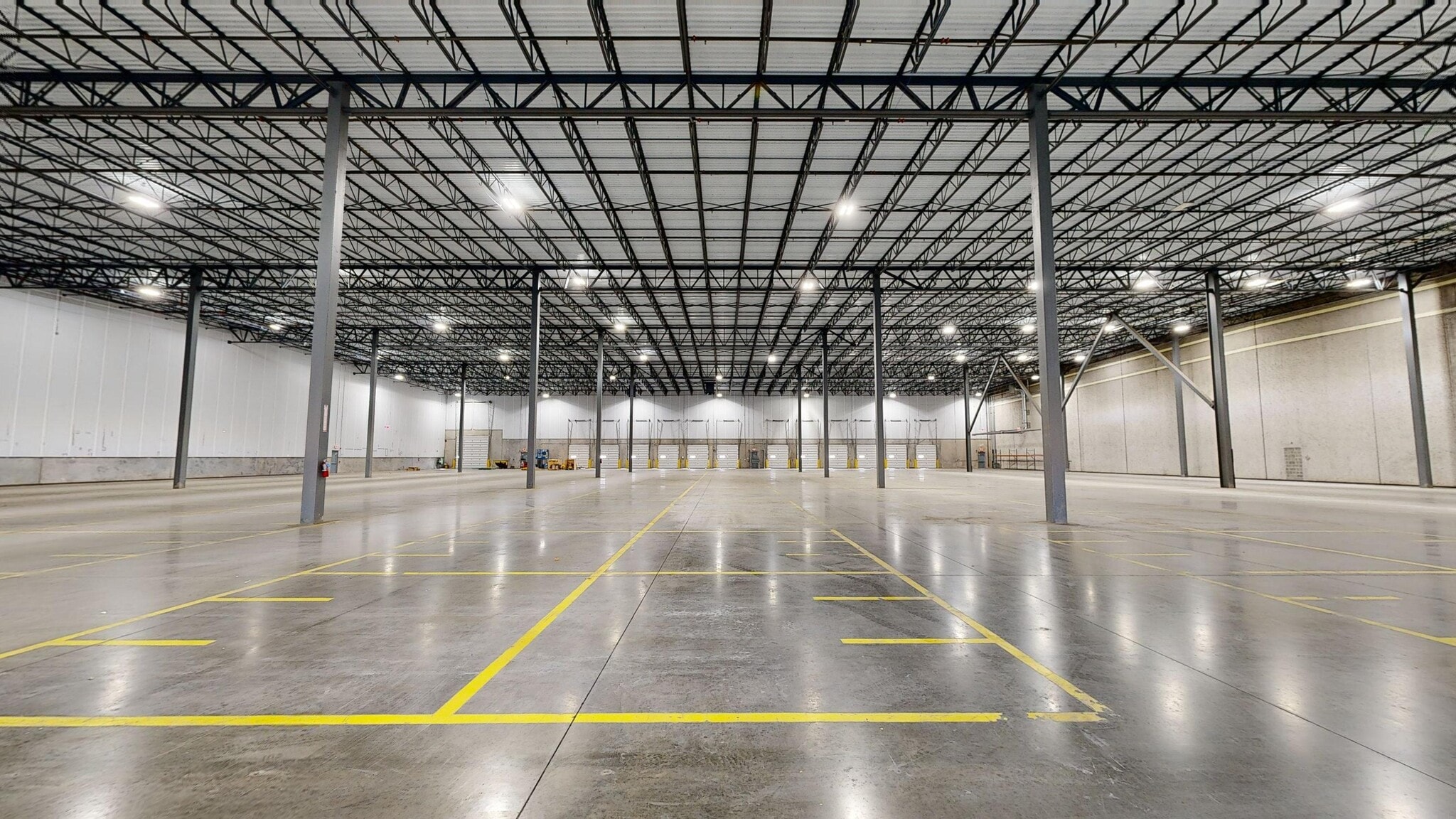 41-43 Runway Rd, Levittown, PA à louer Photo intérieure- Image 1 de 5