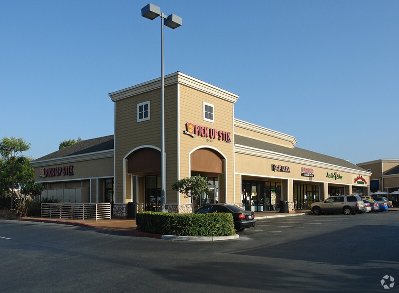 12300-12490 Seal Beach Blvd, Seal Beach, CA for lease - Building Photo - Image 2 of 5